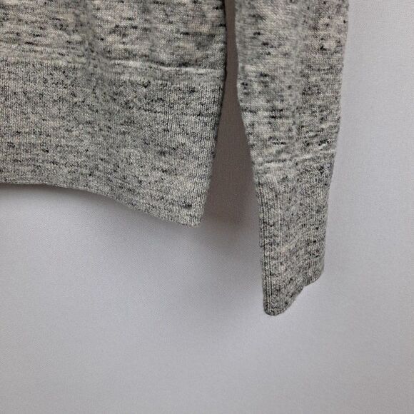 Gap Mens V neck sweater NWOT - Picture 9 of 9